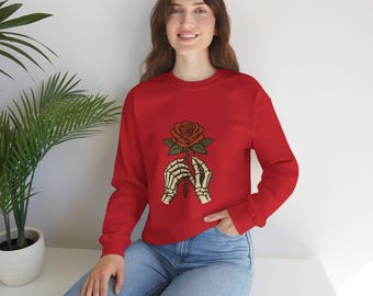 Sudadera de cuello redondo con diseño de esqueleto y rosa / Diseño gótico de manos de calavera / Suéter unisex gótico romántico / Regalo de San Valentín vanguardista