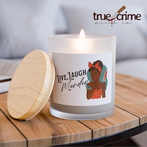 Bougie True Crime : pin-up afro-américaine, cire de soja à la noix de coco, mèche de bois