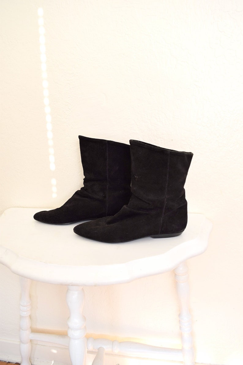 Vintage Black Suede Slouchy Pointed Toe Ankle Boots Size 6