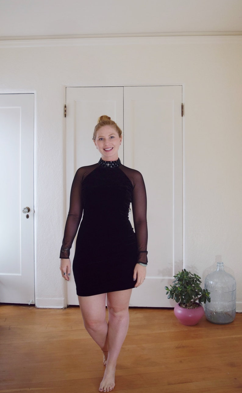 black high neck velvet bodycon dress