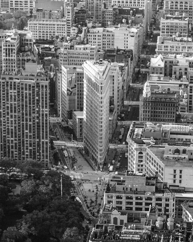 Flatiron Building Photo, New York City Photography. Black and White