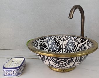 Handbemaltes marokkanisches Keramik Waschbecken: Fes Badezimmer Waschbecken mit Messingrand