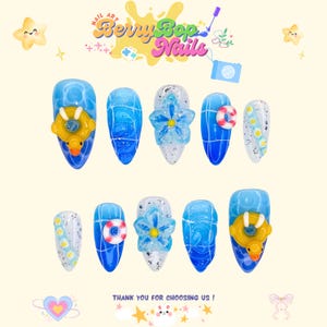 Beach Party Duck Float Druk op de nagels – Handgemaakte nagels met blauwe bloemen en 3D Yellow Duck Float – Zomervakantielook of leuk cadeau voor haar