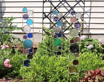 The Original Circle Glass Garden Decor©. Aqua, purple and blue. Tall metal sculpture garden art stake. Best gardening gift idea.