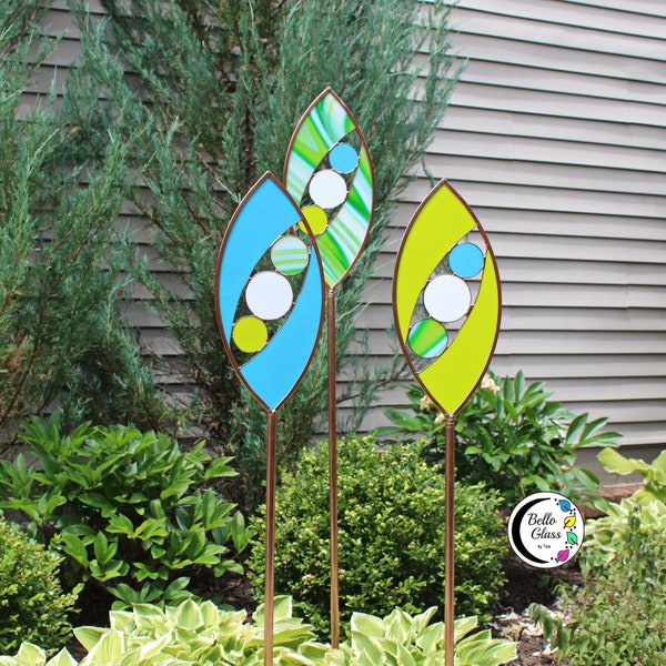 Set of 3 Glass Garden Art Stakes. Tall copper framed yard decor. Vibrant colors for sun or shade. Modern garden art gift for gardeners.