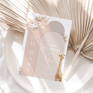 Giraffe boho uitnodiging babyshower, aanpasbare sjabloon, bloemdessin
