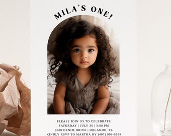 Invitación imprimible para primer cumpleaños, tarjeta fotográfica minimalista para celebrar el primer año, descarga instantánea.