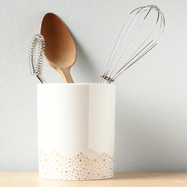 Vase à pois dorés - Grand pot en porcelaine blanche et pois dorés -  - Cuisine moderne - Déco Minimaliste