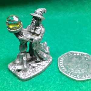 Mini Myth and Magic Pewter Figurine 3909 “The Spellmaster” – Wizard with Crystal Orb