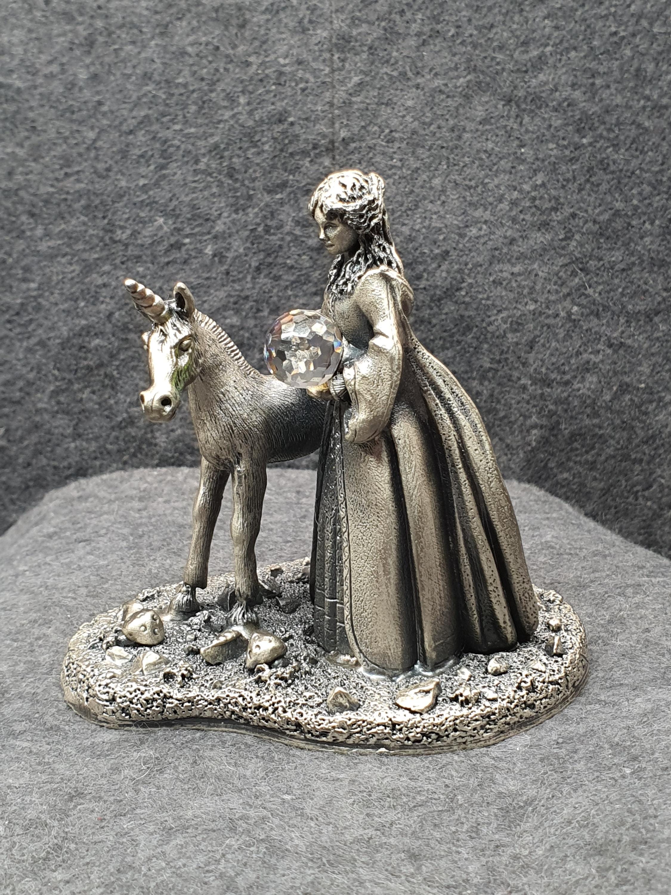 Masterworks Fine Pewter War Cry 置物