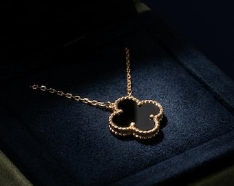 Pre Owned Van Cleef & Arpels Alhambra Necklace , Clover Pendant Gift