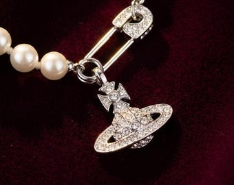 Pre Owned Vivienne Westwood Pearl Saturn Safety Pin Necklace Gift