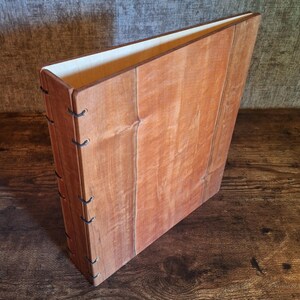 Holzordner A4 Ringbuch – Handgemachter Ringordner aus Holz – Natürliches Büroaccessoire, Gästebuch, Geschenk image 2