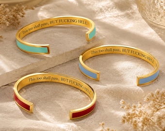 „Auch das geht vorbei“-Armband, graviertes Armband mit inspirierender Botschaft, minimalistischer personalisierter Schmuck, Armband mit geheimer Botschaft, Geschenk für Sie