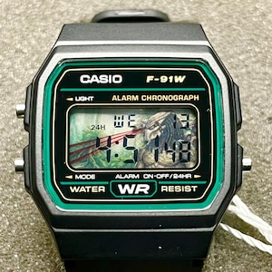 Casio F-91W - “Predatorn” - 3D-pappersklocka