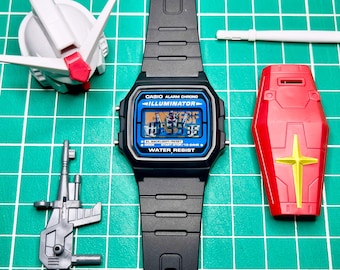 Casio F105 - “Gundam RX78/2” - Modificación de reloj individual hecha de papel