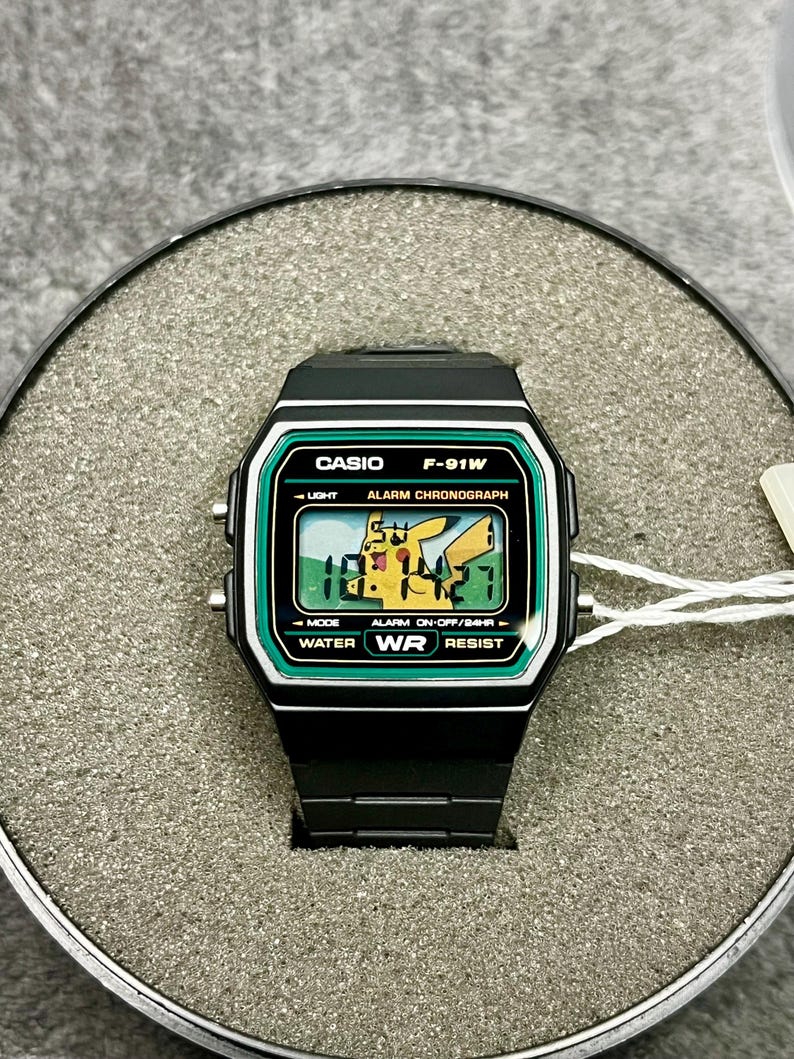 Casio F-91W - “Pika” - Relógio de Papel 3D imagem 1