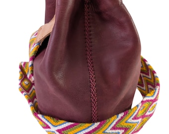 Große Bordeaux-Ledertasche