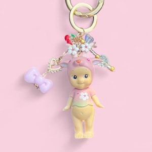 ソニーエンジェル 桜ヤギキーホルダー：かわいいバッグチャーム