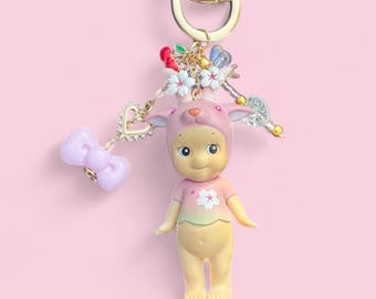 Sonny Angel Kirschblüten Ziege Schlüsselanhänger: Kawaii Taschenanhänger