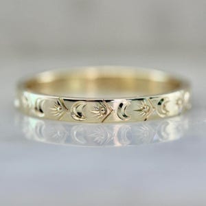 14K gouden vermeil celestial gegraveerde ring | Eclipse maan en ster sierlijk minimalistisch | Verlovingsring stapelen | Cadeau voor haar