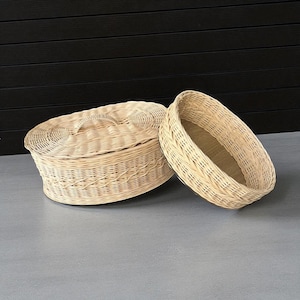 Medium and Small Rattan Bread Basket Set with Washable Lining, Handmade Wicker Bread Storage Baskets with Lid, Rustic Kitchen Organizer