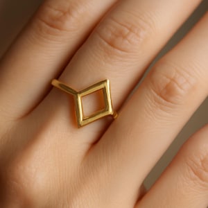 Gold Geometric Diamond Ring, Minimalist Square and Diamond Shape Band, Elegant Brass Ring, Unique Modern Design, Adjustable Size for Women