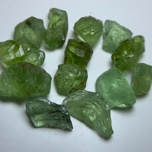 Lote de peridoto natural de 48,15 quilates – Lote de peridoto verde en bruto de grado facetado