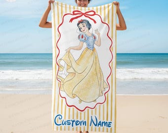 Toalla de playa personalizada de Blancanieves de Disney, toalla de playa de princesa con nombre personalizado para niñas, toalla de piscina de cuento de hadas, regalo de cumpleaños para la playa para hija