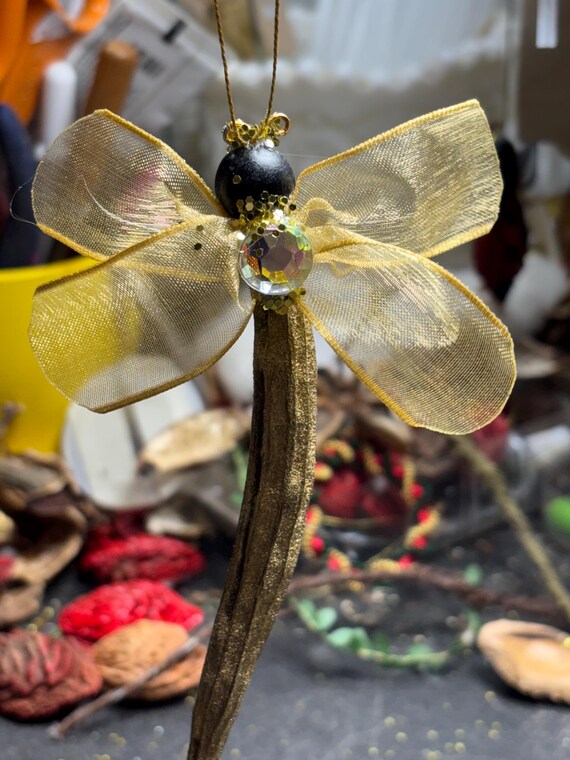 Spring Dragonfly Ornament, Okra Dragonfly, Bug Bauble, Easter ornament, Handmade, Nature gift, Insect Ornament, Nature Lover, Dragonfly gift