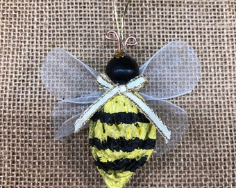 Bee Ornament, Bumble Bee, Honey Bee decor, Rustic, Farmhouse decor, Bee decor, Christmas Ornament, Handmade, Peach, Nature gift