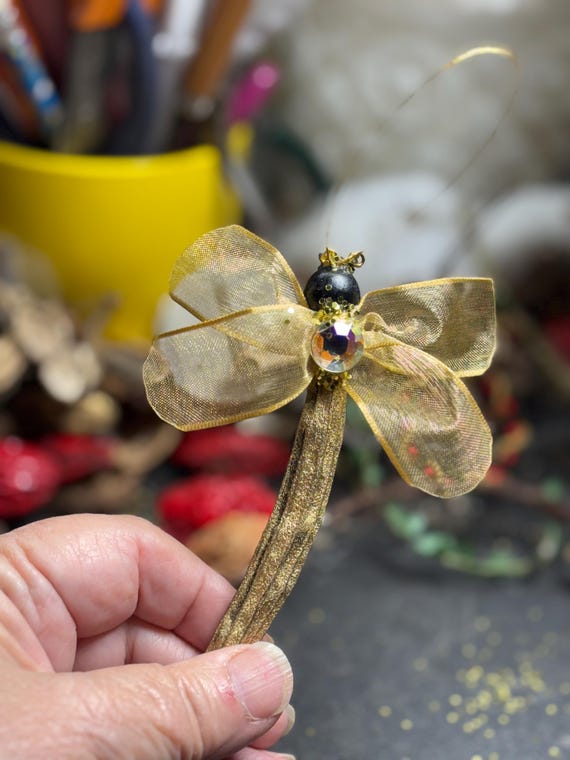 Dragonfly Ornament, Okra Dragonfly, Bug Bauble, Christmas Ornament, Handmade, Nature gift, Insect Ornament, Nature Lover, Dragonfly gift