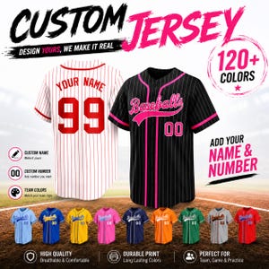 Peut inclure: Maillots de baseball personnalisés de différentes couleurs. Un maillot blanc à fines rayures rouges et un maillot noir à fines rayures roses sont présentés. Les maillots comportent des noms et des numéros personnalisables. Le texte dit "Design Yours, We Make It Real."
