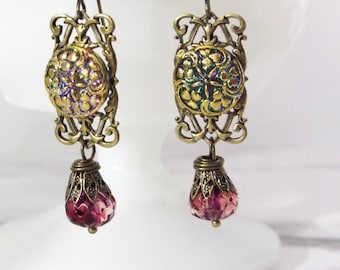 Iriserende art-nouveauoorbellen in glas, messing // vintage sieraden