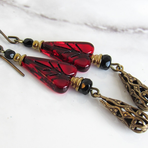 Nouveau Heart Dangles in Red, Black, Brass // Romantic Earrings