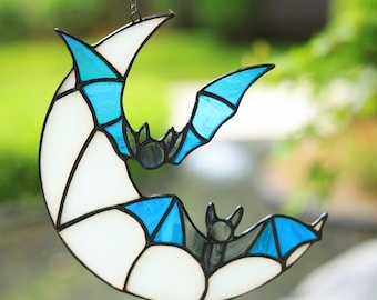 Stained Glass Bat Suncatcher,Gothic Bat on the Moon Stained Glass Window Hanging,Spooky Home Decor, Mother's Day Gift,Halloween Decor