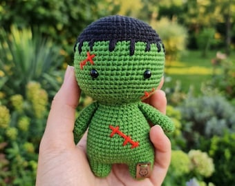Frankenstein Puppe Amigurumi Häkelanleitung (PDF Download)