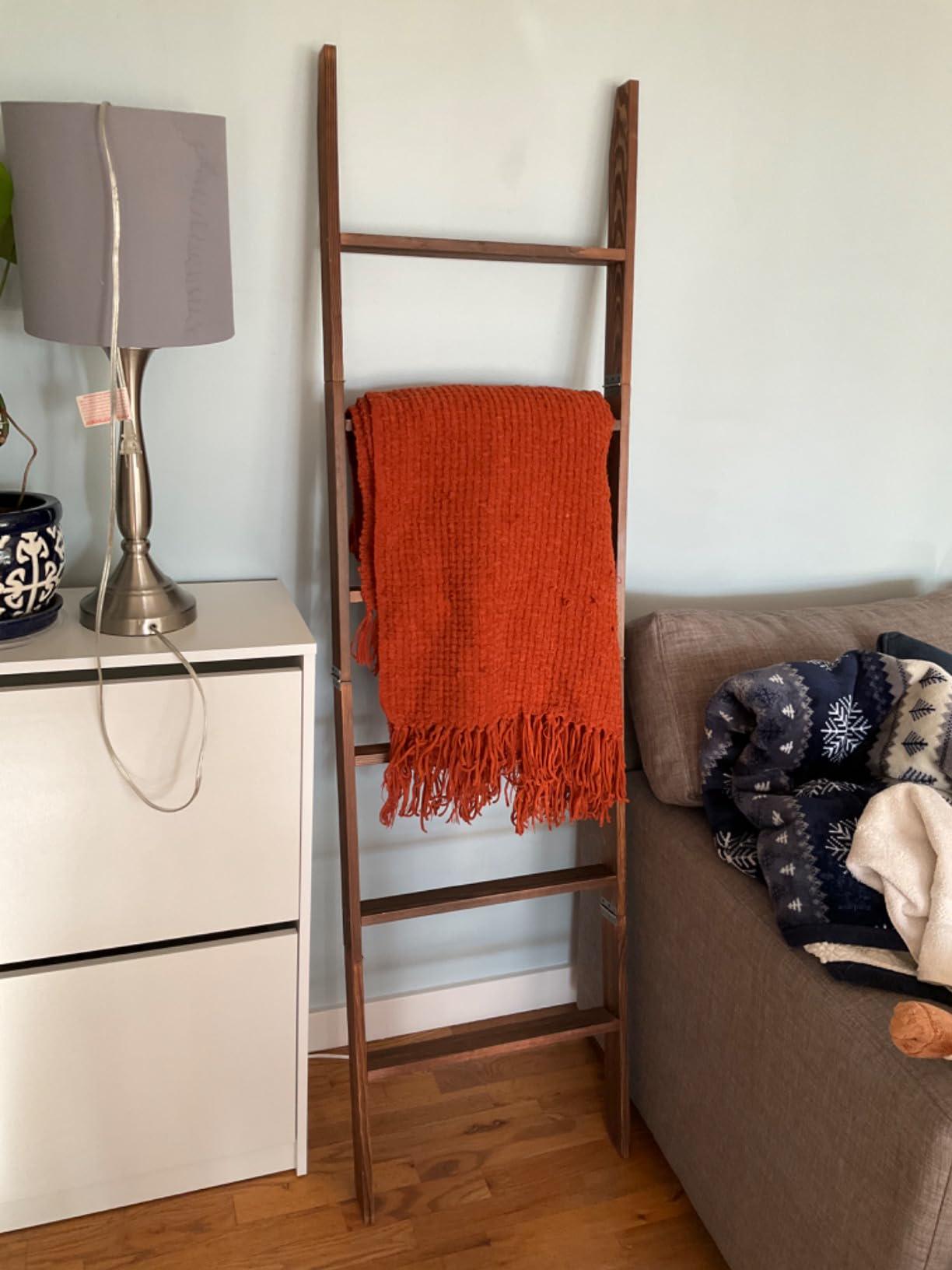 Pine Blanket Ladder
