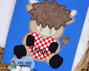 Highland Cow Holding Heart Bean Stitch Applique Design 5x7 6x10 8x8 8x12 9x9