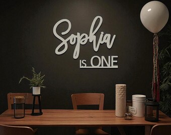 Letrero con nombre para el primer cumpleaños: decoración de acrílico y madera para fiestas