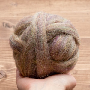 Wool Roving Supply in River Stone, Needle Felting Wool, Wet Felting, Spinning, Dyed Felting Wool, Rainbow Grey, Fiber Art Supplies