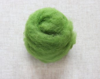 Leaf Green Carded Maori Wool Batting for Needle Felting and Wet Felting - 1 oz.