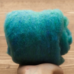 Turquoise Needle Felting Wool, Wool Batting, Batts, Fleece, Wet Felting, Spinning, Dyed Felting Wool, Blue Green, Teal, Fiber Art Supplies