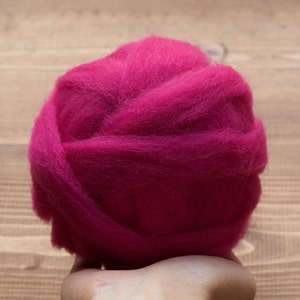 Fourniture de mèches de laine rose fuchsia pour le feutrage à l&#39;aiguille, feutrage humide, filage, feutrage teint de laine, framboise, rose foncé, fournitures d&#39;art fibre