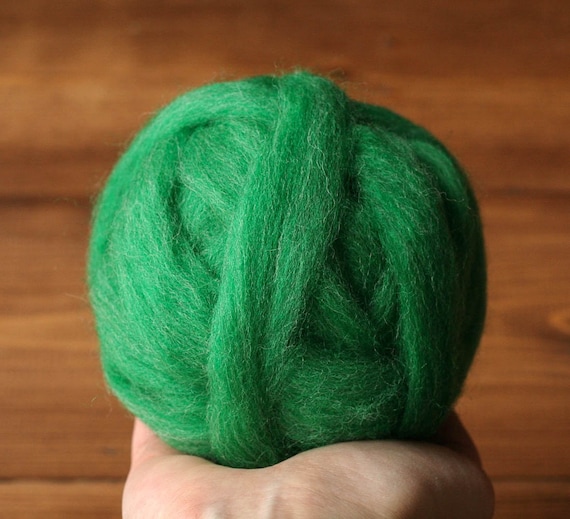 Wool Roving for Needle Felting in Malachite, Spring Green, Shamrock, Kelly  Green, St. Patricks Day, Wet Felting, Spinning, Chunky Yarn, DIY 