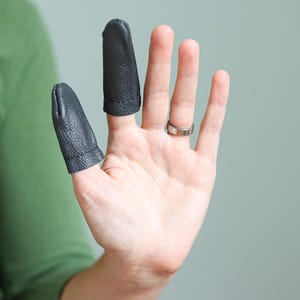 Leather Finger Guards for Needle Felting, Finger Cots, Leather Thimble, 1 Pair