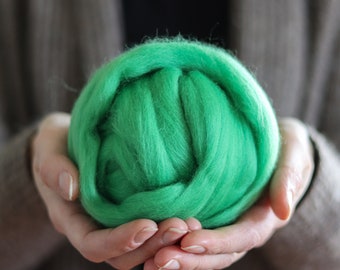 Ivy Green - Merino Wool Roving – Grey Fox Felting