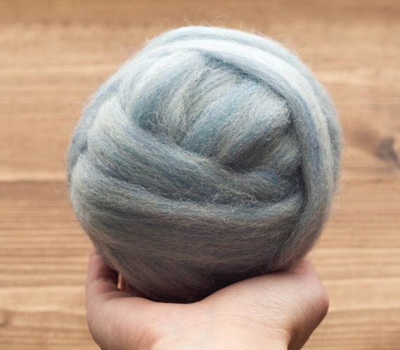 Ice Blue Wool Roving for Needle Felting, Wet Felting, Spinning, Dyed  Felting Wool, Light Blue, Fiber Art Supplies 