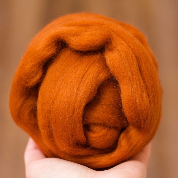 Merino Wool Roving in Red Fox, Combed Tops, Needle Felting, Wet Felting, Nuno Felting, Weaving, Arm Knitting, Chunky Yarn, Rust Orange