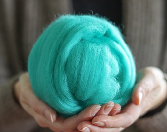 Merino Wool Roving in Turquoise, Combed Tops, Needle Felting, Wet Felting, Nuno Felting, Weaving, Arm Knitting, Chunky Yarn